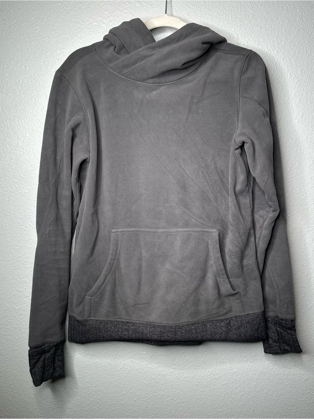 Lululemon Runaway Fleece Size 10